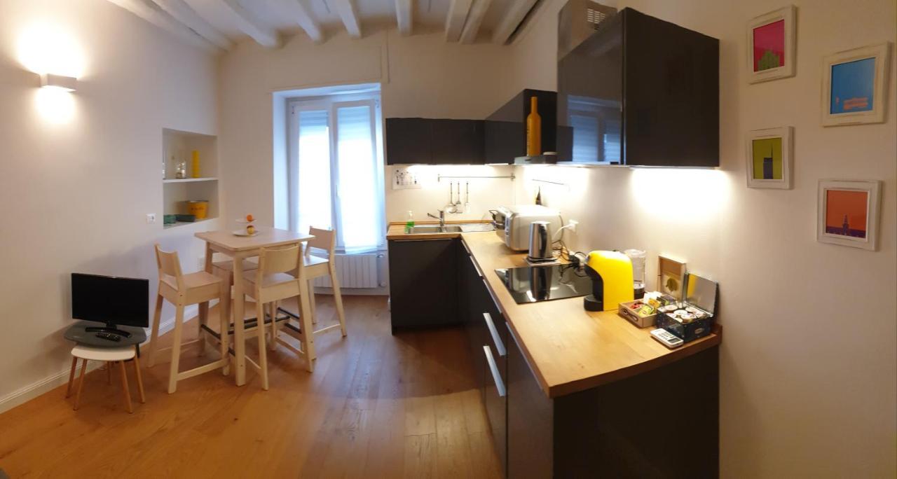 Castaldi 18 - A Portata Di Mano Apartamento